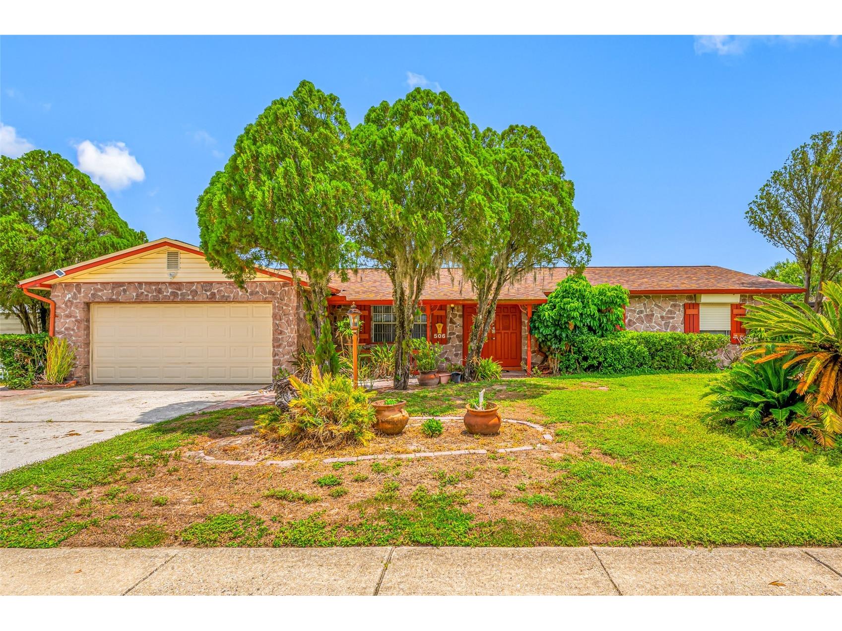 506 Gay Road Seffner FL 33584 - Lake Shangri La TB8514530 image1