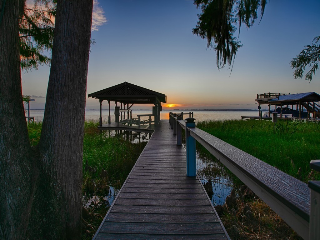 506 Lakeshore Drive Eustis FL 32726 - LAKE EUSTIS O6185368 image1