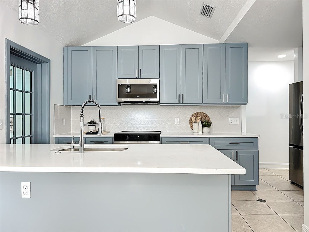 506 Oakland Ter Lake Mary FL 32746 V4945865 image7