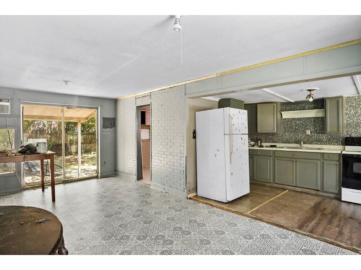 506 Roosevelt Avenue Masaryktown FL 34604 W7877555 image4