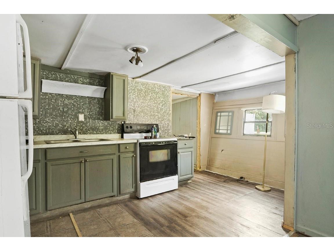 506 Roosevelt Avenue Masaryktown FL 34604 W7877555 image5