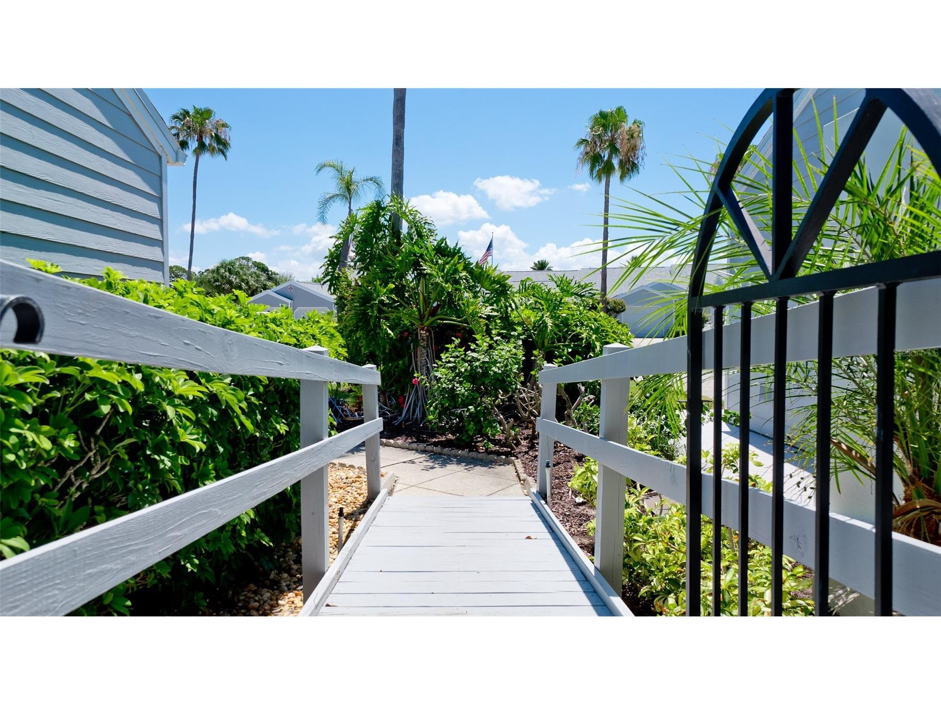506 Woodstork Circle Bradenton FL 34209 - LAKE # 2 A4697893 image6