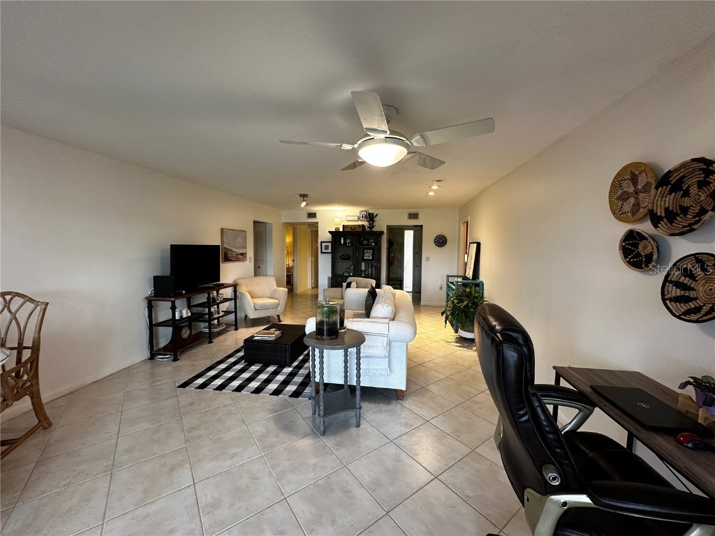 5060 Marsh Field Road #5 Sarasota FL 34235 A4677251 image4
