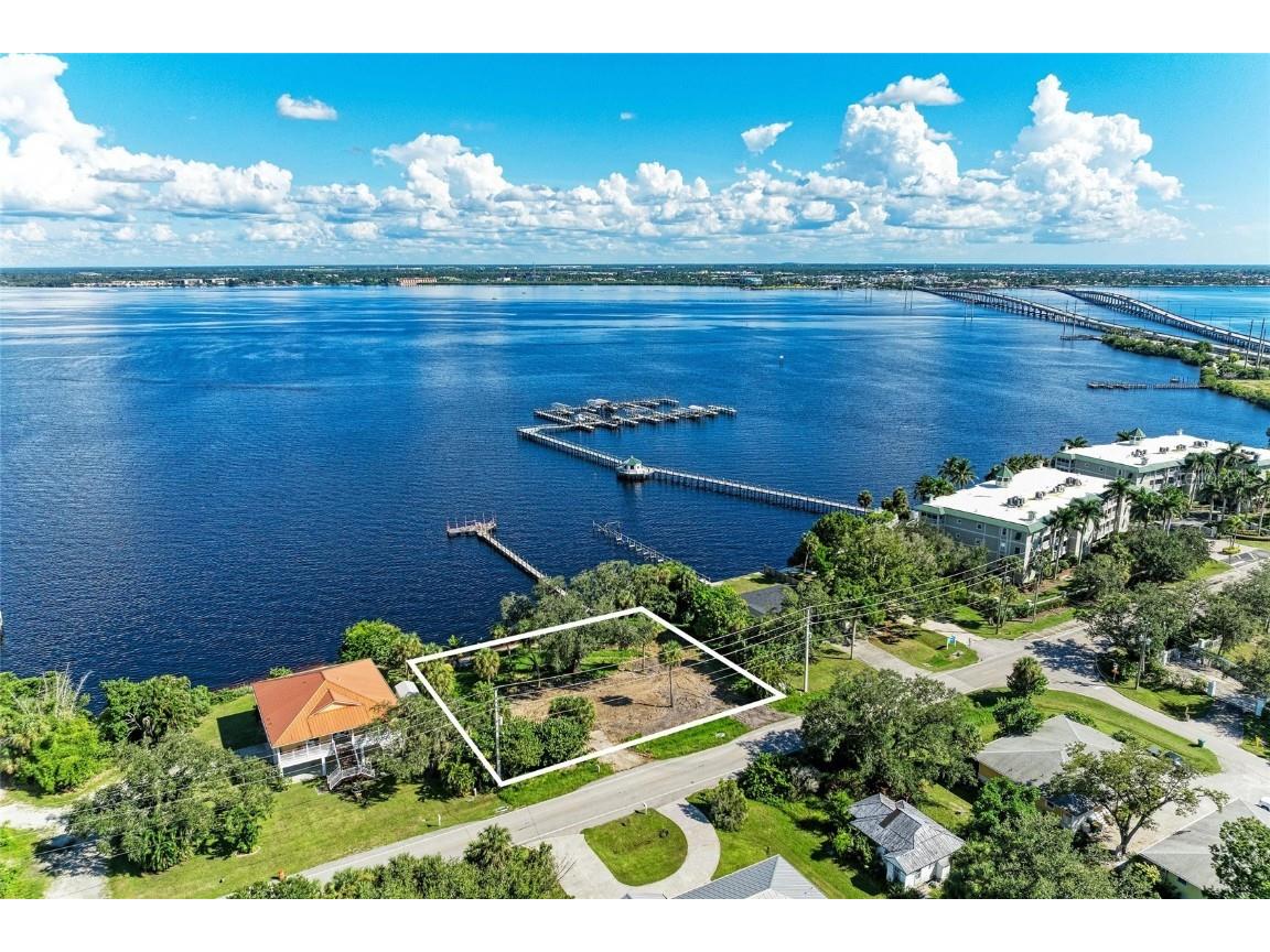 5060 Melbourne Street Punta Gorda FL 33980 C7499510 image1