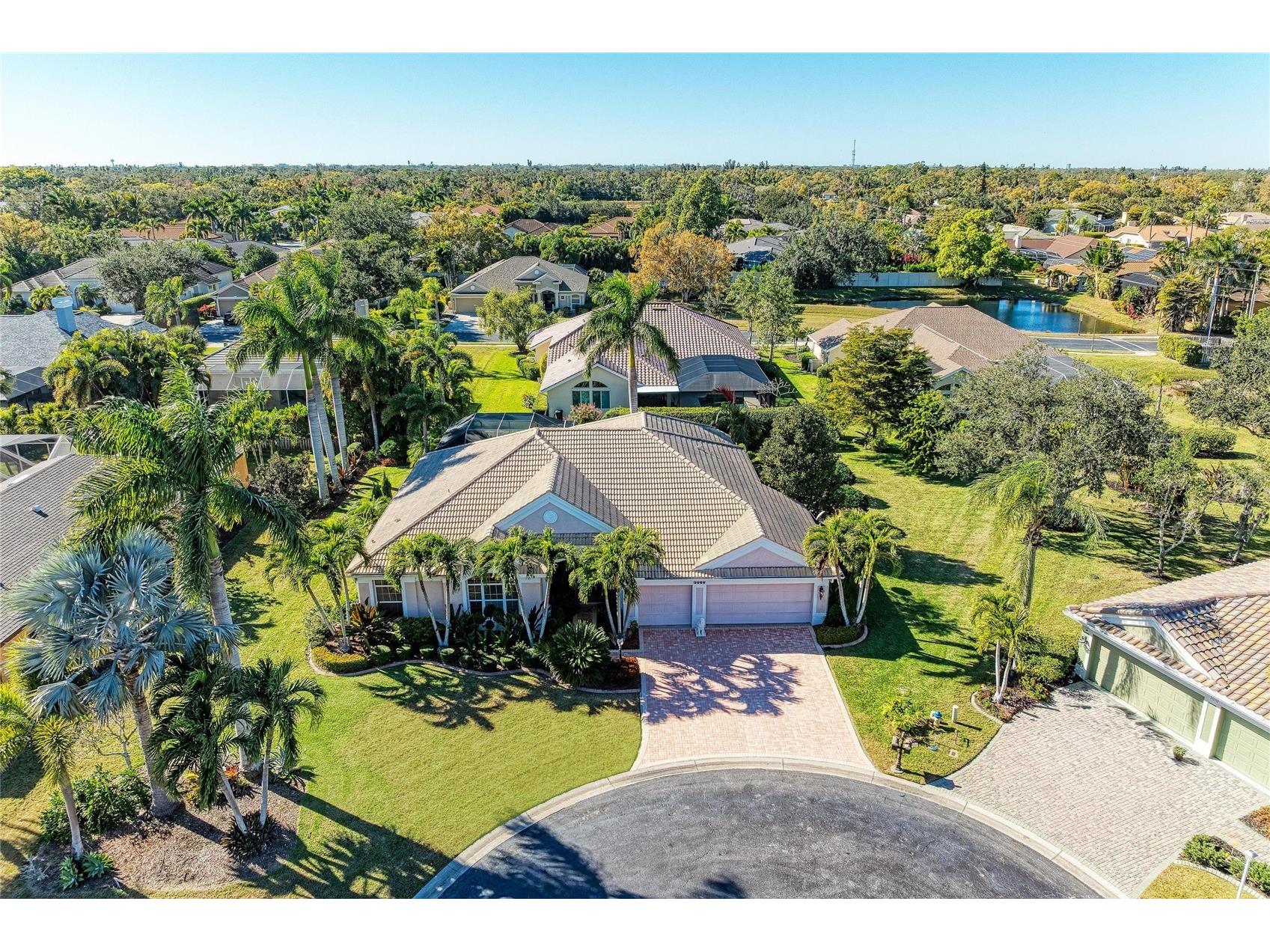 5060 Robinsong Road Sarasota FL 34233 A4679374 image1