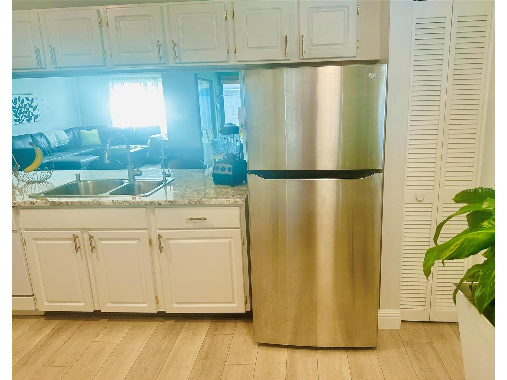 5061 Barrington Circle #1302 Sarasota FL 34234 A4684564 image14