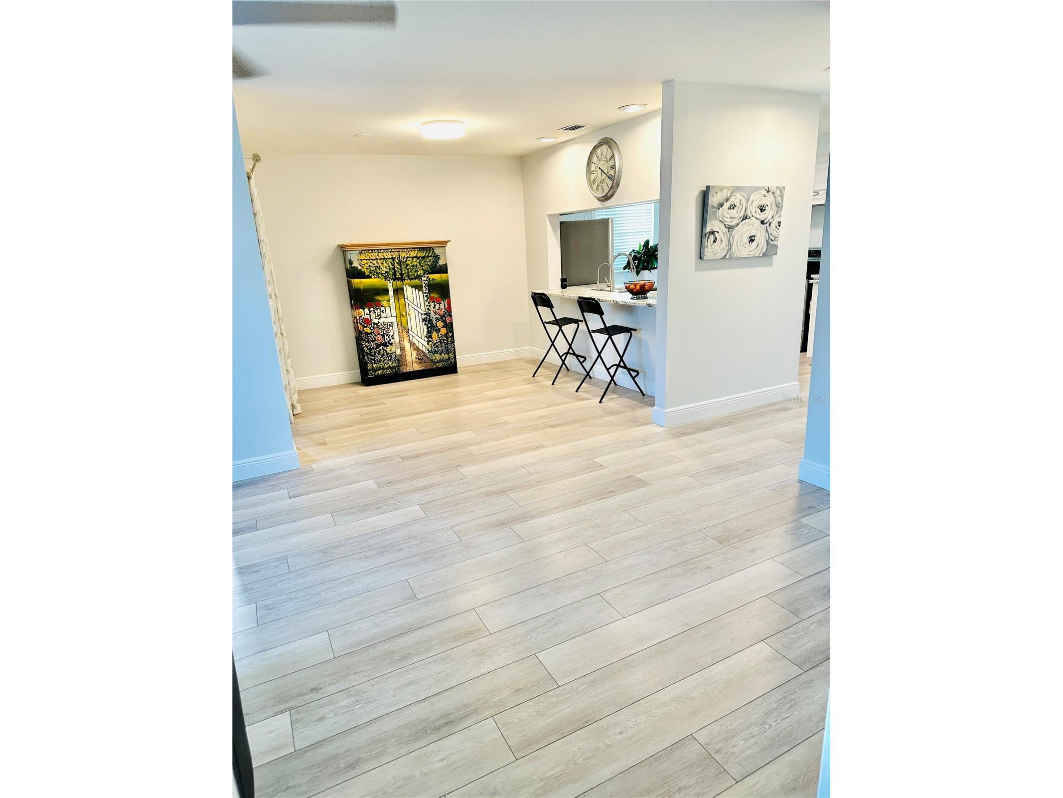 5061 Barrington Circle #1302 Sarasota FL 34234 A4684564 image17