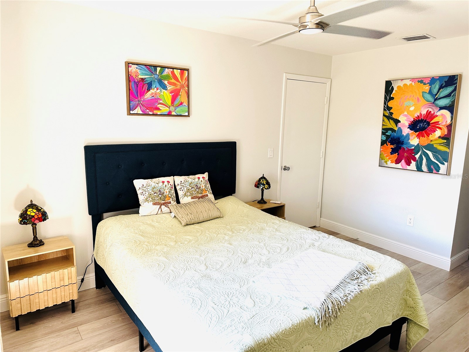 5061 Barrington Circle #1302 Sarasota FL 34234 A4684564 image20