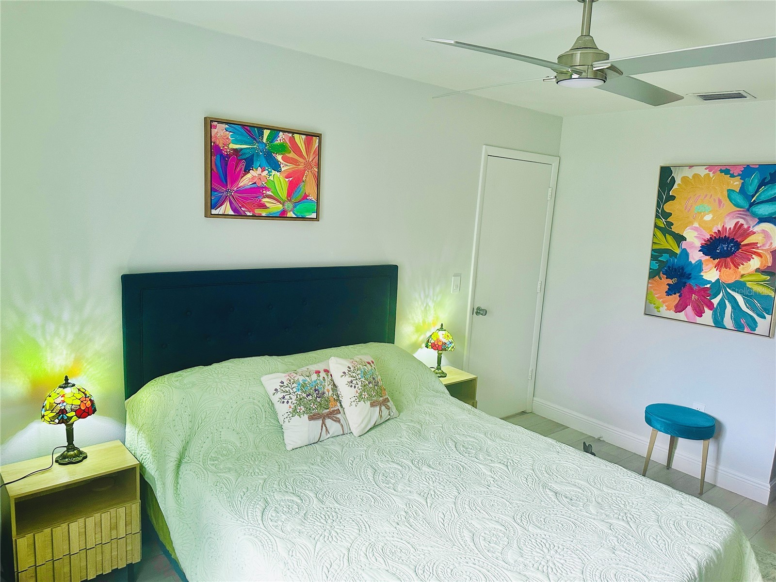 5061 Barrington Circle #1302 Sarasota FL 34234 A4684564 image22