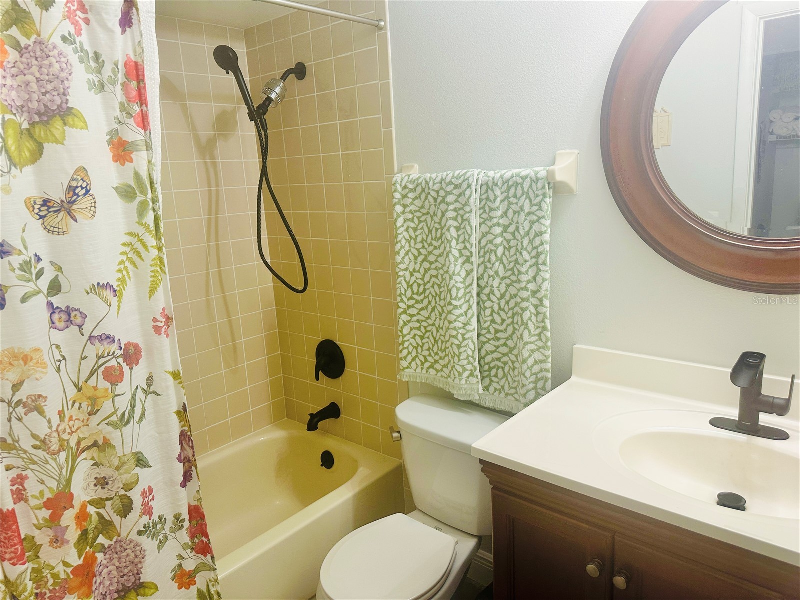 5061 Barrington Circle #1302 Sarasota FL 34234 A4684564 image32