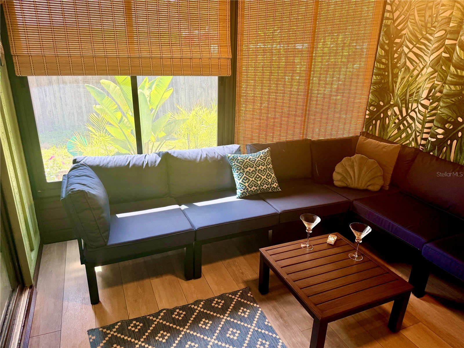 5061 Barrington Circle #1302 Sarasota FL 34234 A4684564 image34