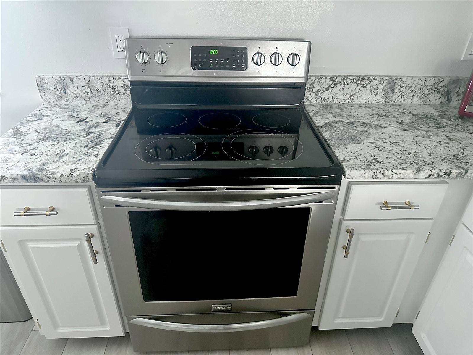 5061 Barrington Circle #1302 Sarasota FL 34234 A4684564 image7