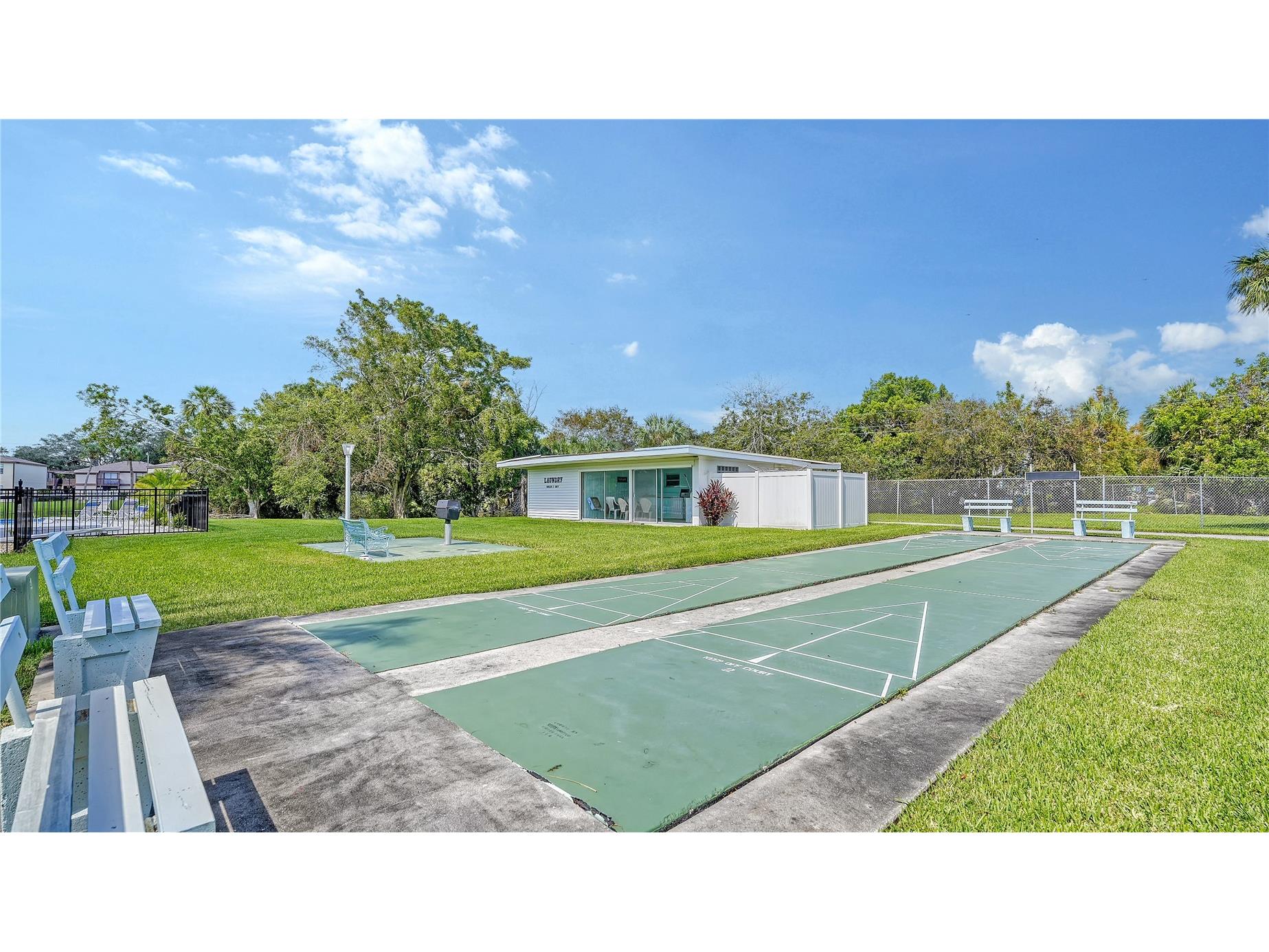 5061 Live Oak Circle Bradenton FL 34207 A4685142 image45