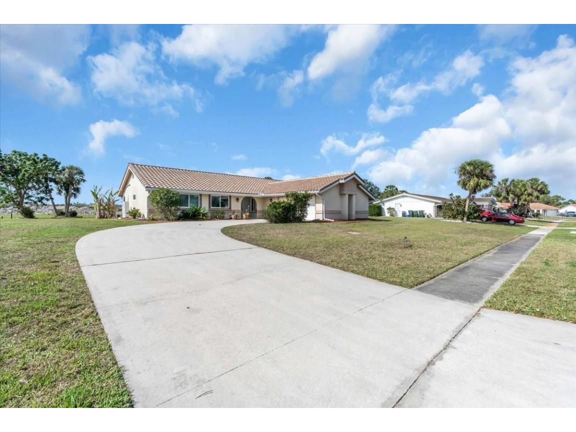 5061 Richmond Terrace North Port FL 34287 A4675440 image32
