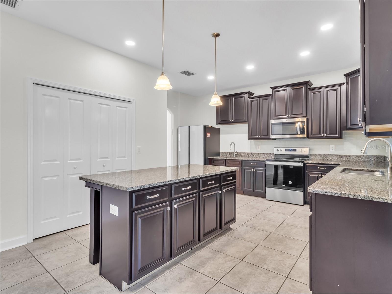 5063 Ivory Stone Drive Wimauma FL 33598 TB8519932 image15