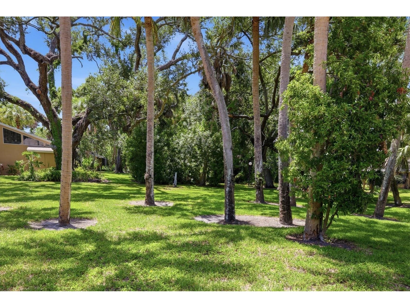 5063 Village Gardens Drive #9 Sarasota FL 34234 A4700557 image24