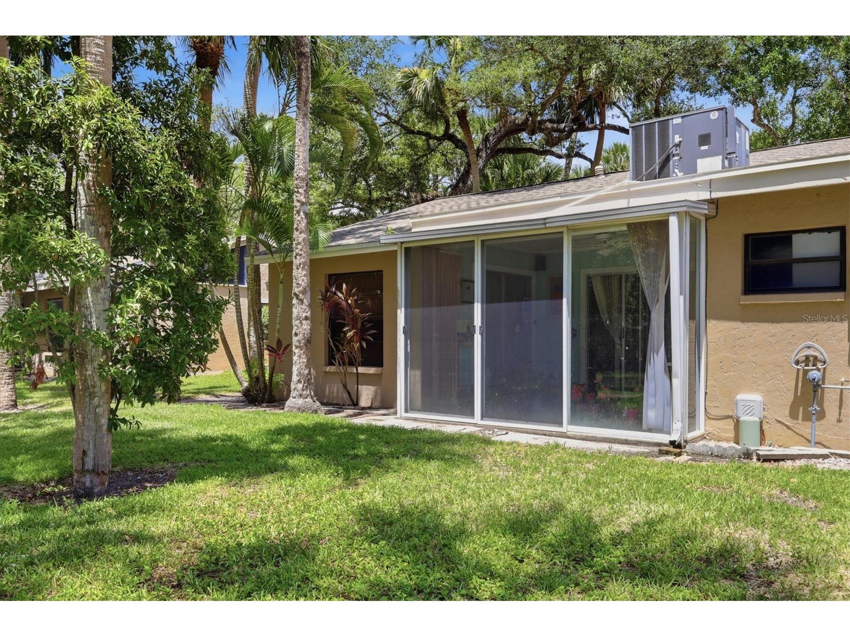 5063 Village Gardens Drive #9 Sarasota FL 34234 A4700557 image25