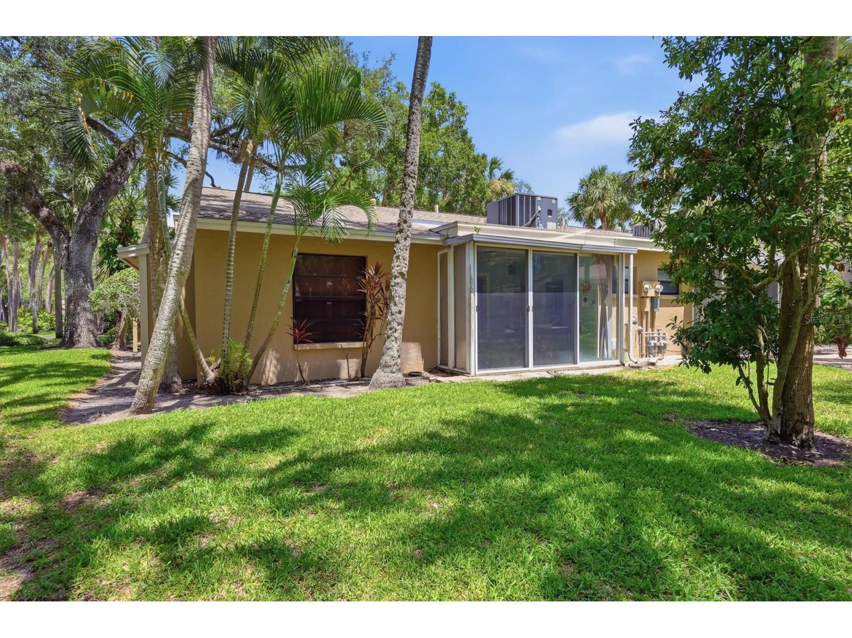 5063 Village Gardens Drive #9 Sarasota FL 34234 A4700557 image26