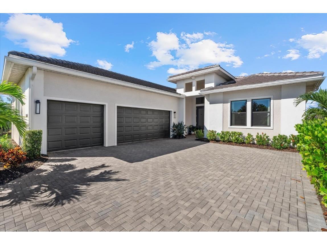 5064 Kiva Circle Bradenton FL 34211 A4666137 image1