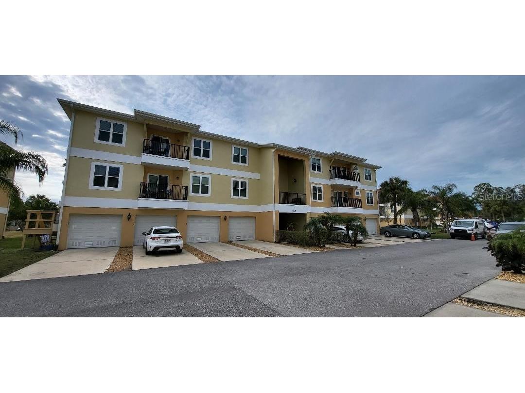 5064 Royal Palms Way #202 New Port Richey FL 34652 W7861007 image1
