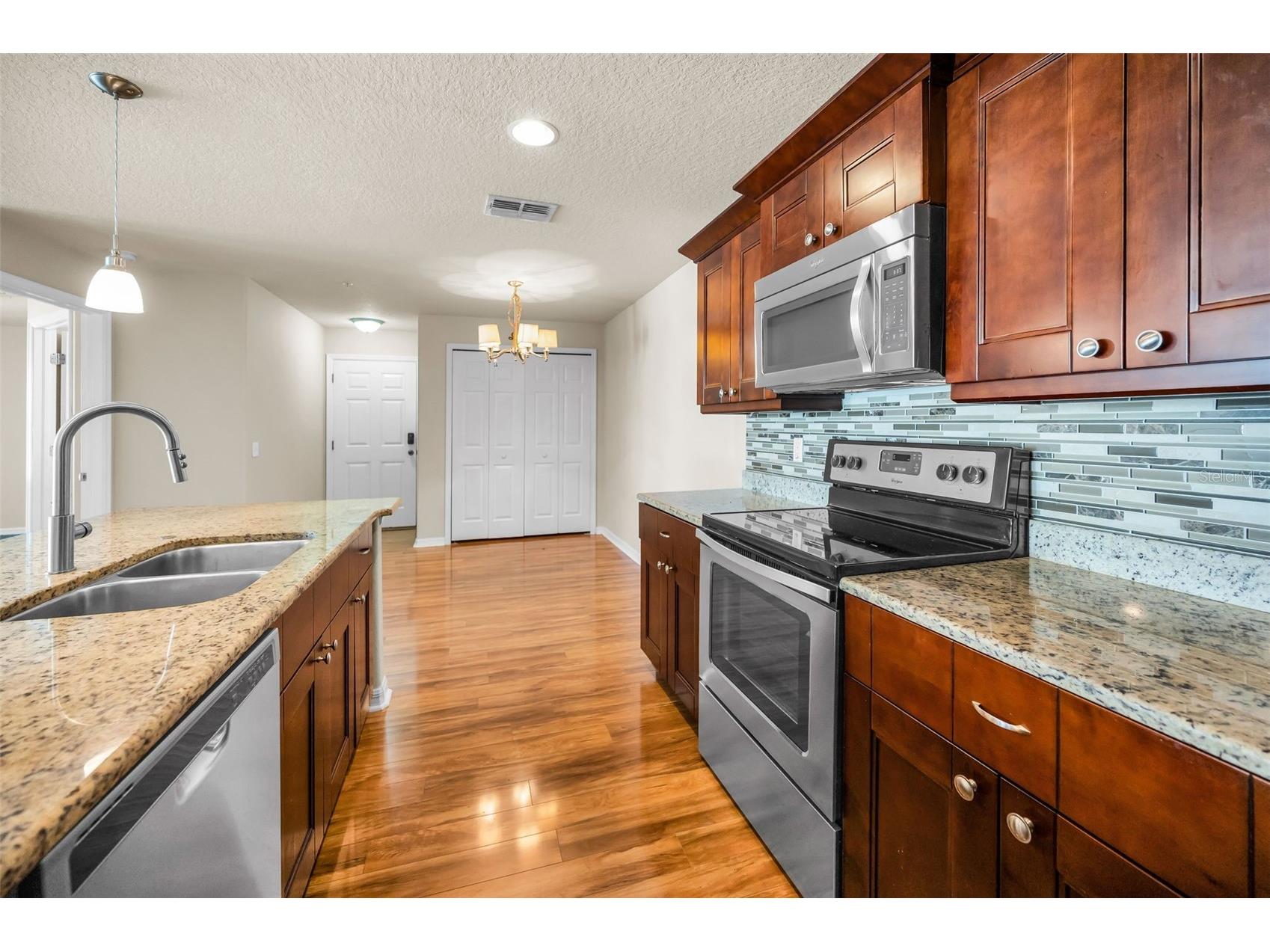 5064 Royal Palms Way #204 New Port Richey FL 34652 TB8454049 image3