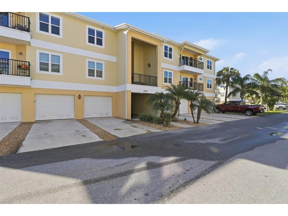 5064 Royal Palms Way #301 New Port Richey FL 34652 W7880680 image2
