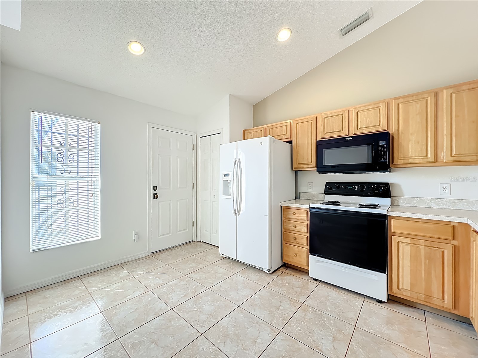5065 Foxcroft Court Orlando FL 32808 V4947909 image24