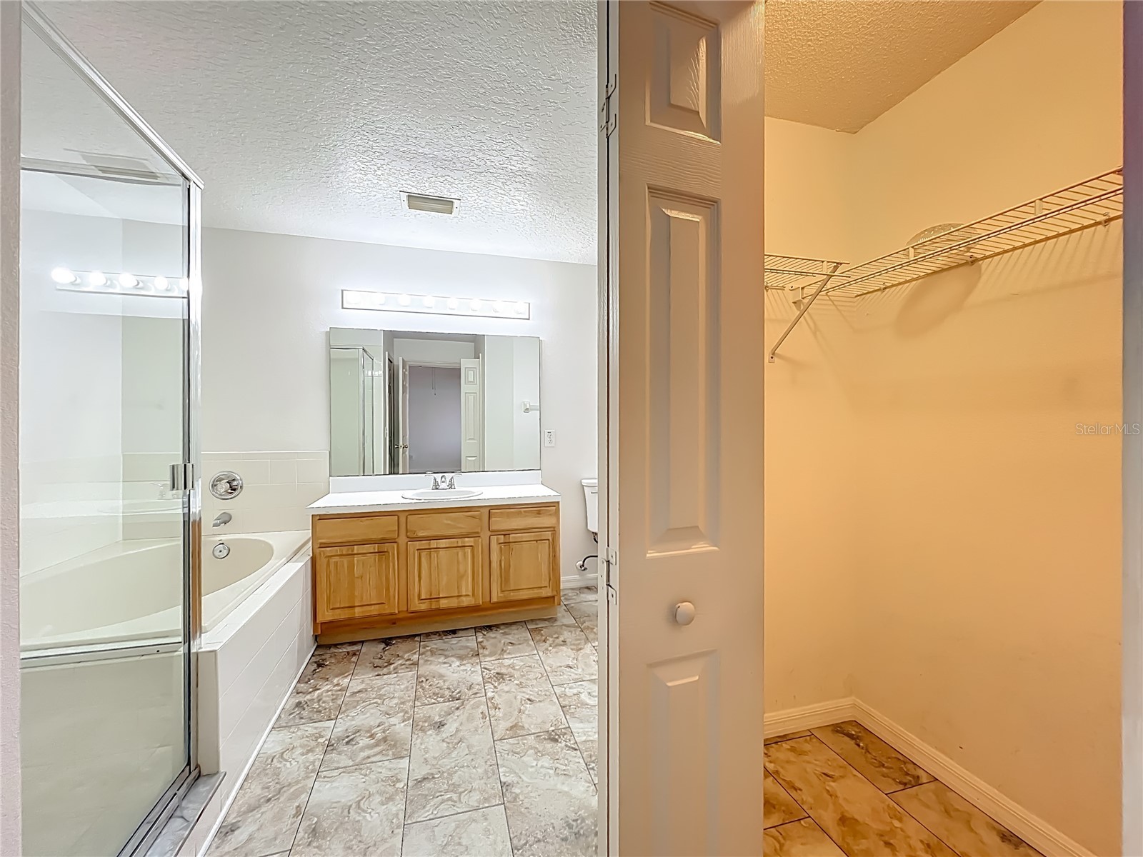 5065 Foxcroft Court Orlando FL 32808 V4947909 image8