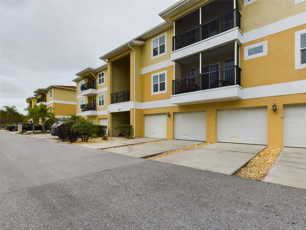 5065 Royal Palms Way #202 New Port Richey FL 34652 U8232703 image1