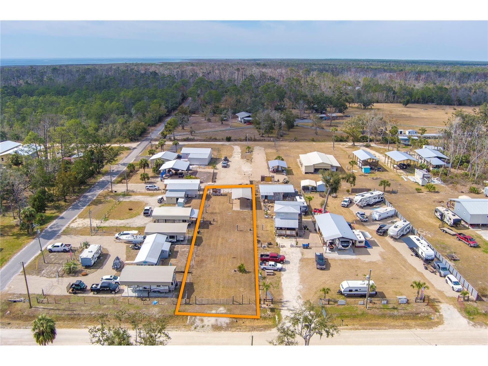 507 4th Street NW Steinhatchee FL 32359 TB8475647 image2