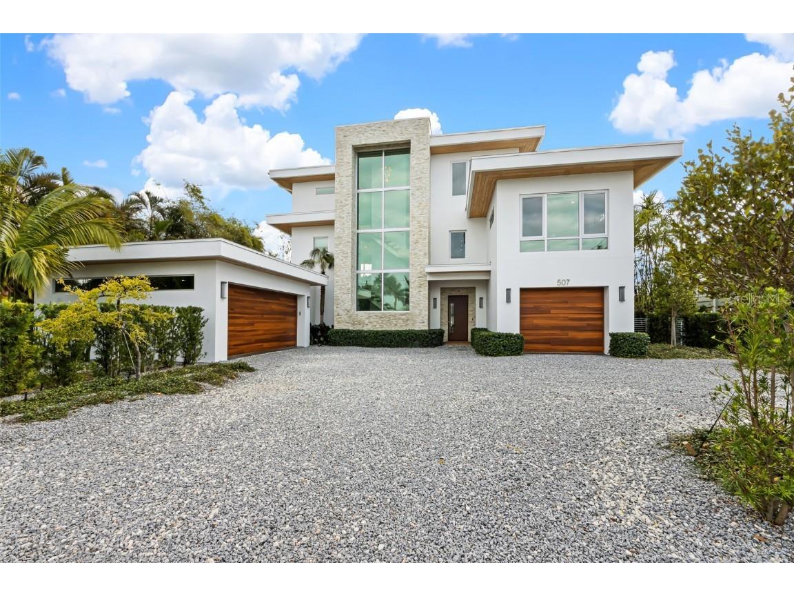 507 83rd Street Holmes Beach FL 34217 A4582479 image1