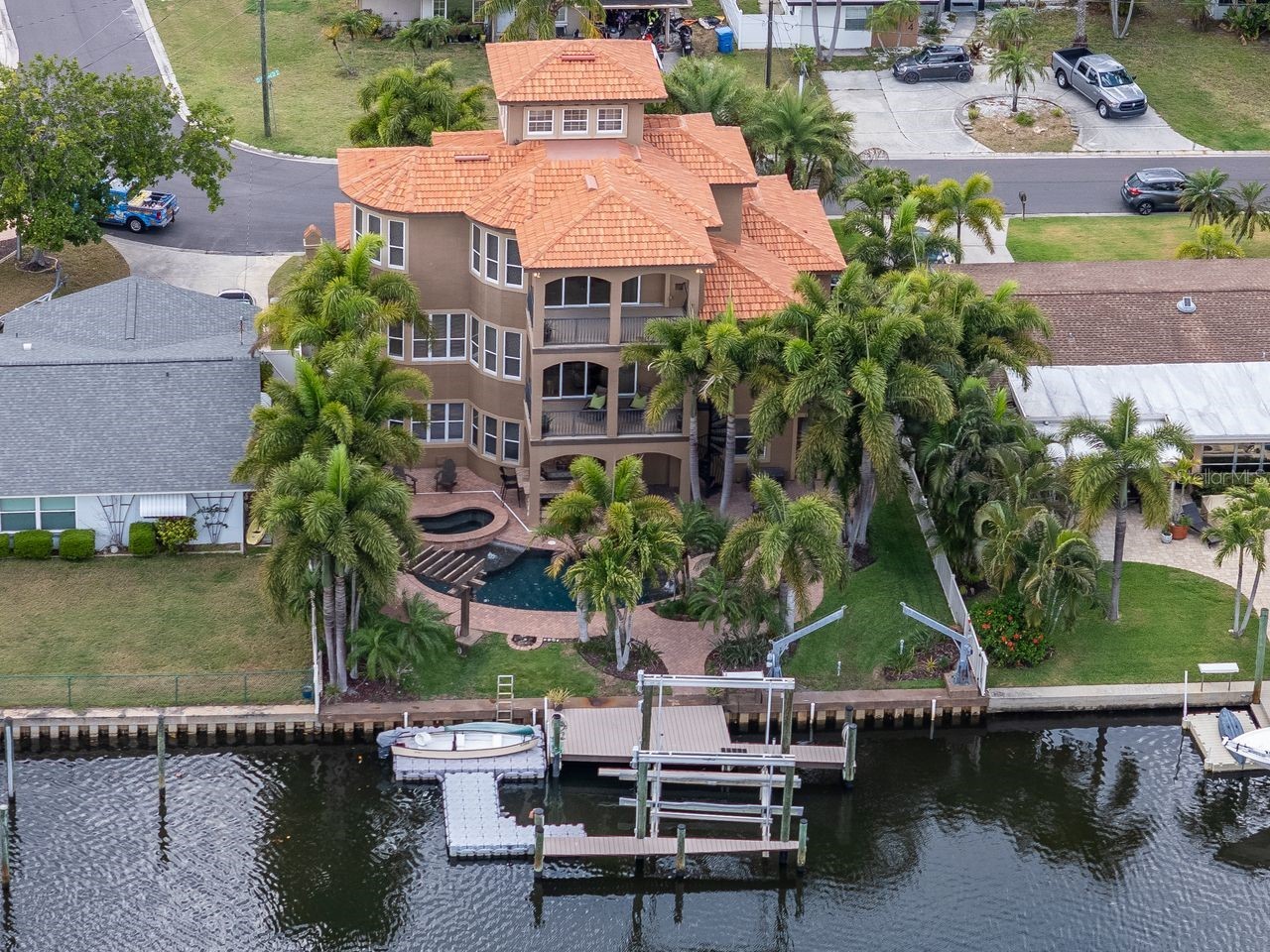 507 Driftwood Drive E Palm Harbor FL 34683 TB8494743 image3
