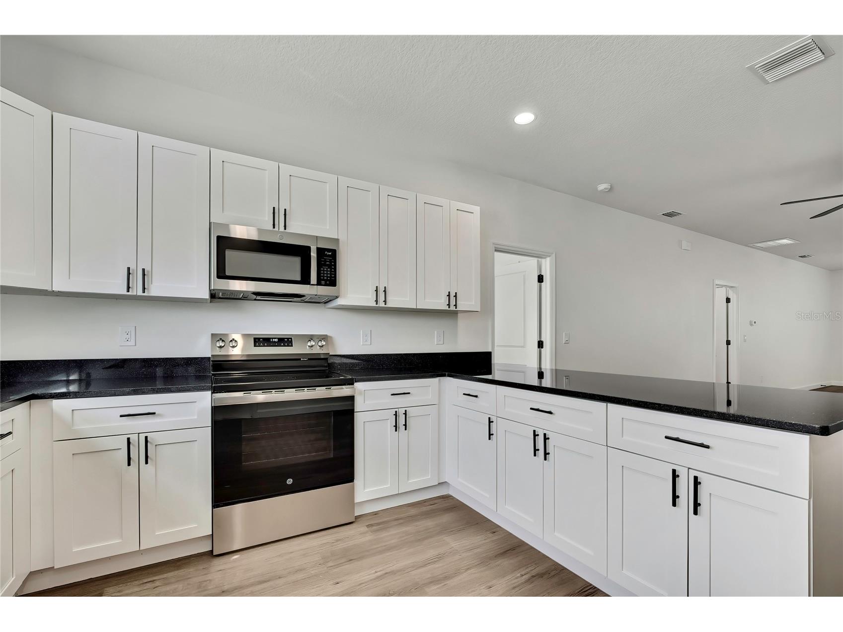 507 E Baker Tampa FL 33603 TB8478793 image6