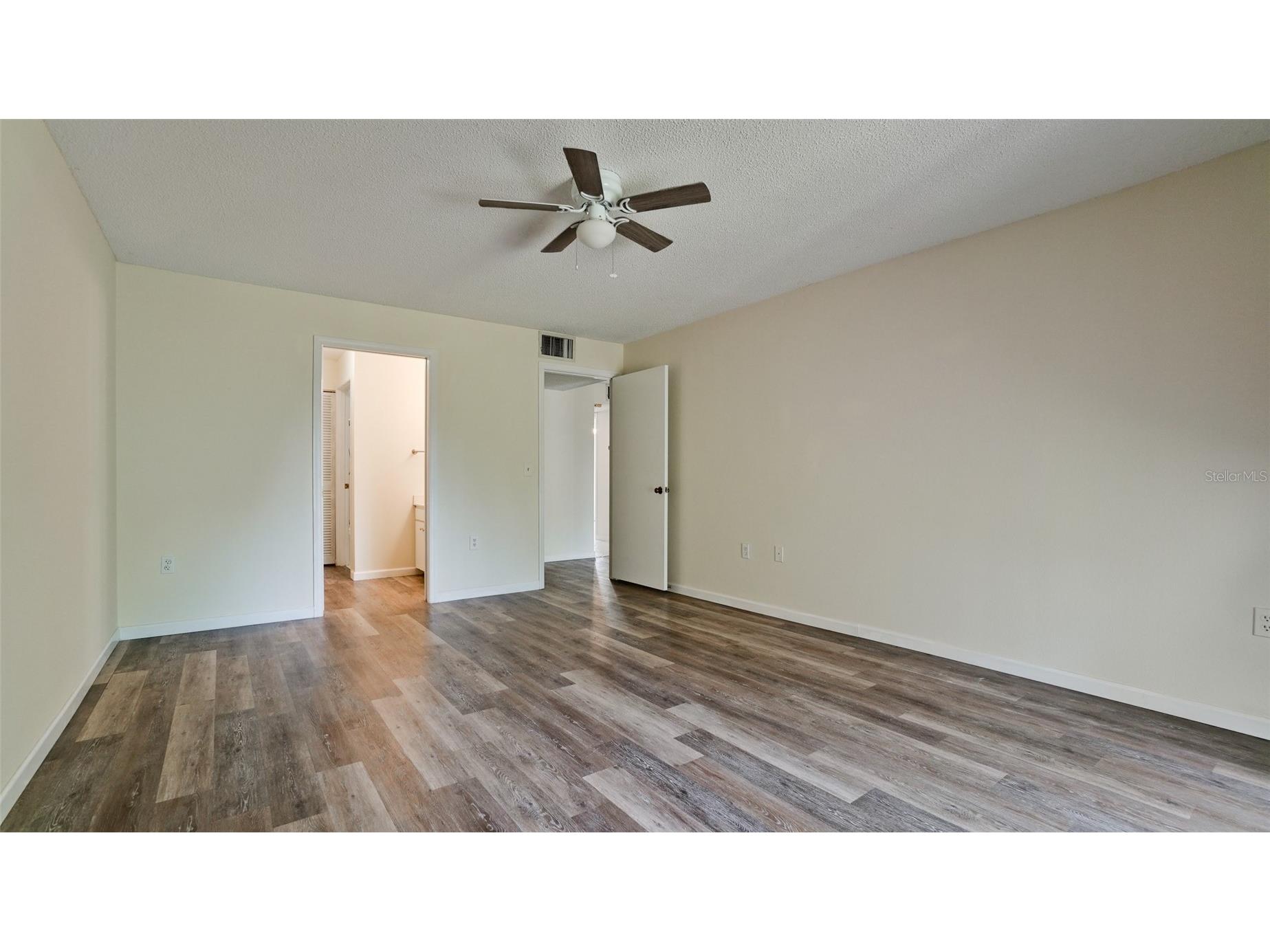 507 Lakeside Drive #507 Bradenton FL 34210 A4697167 image31