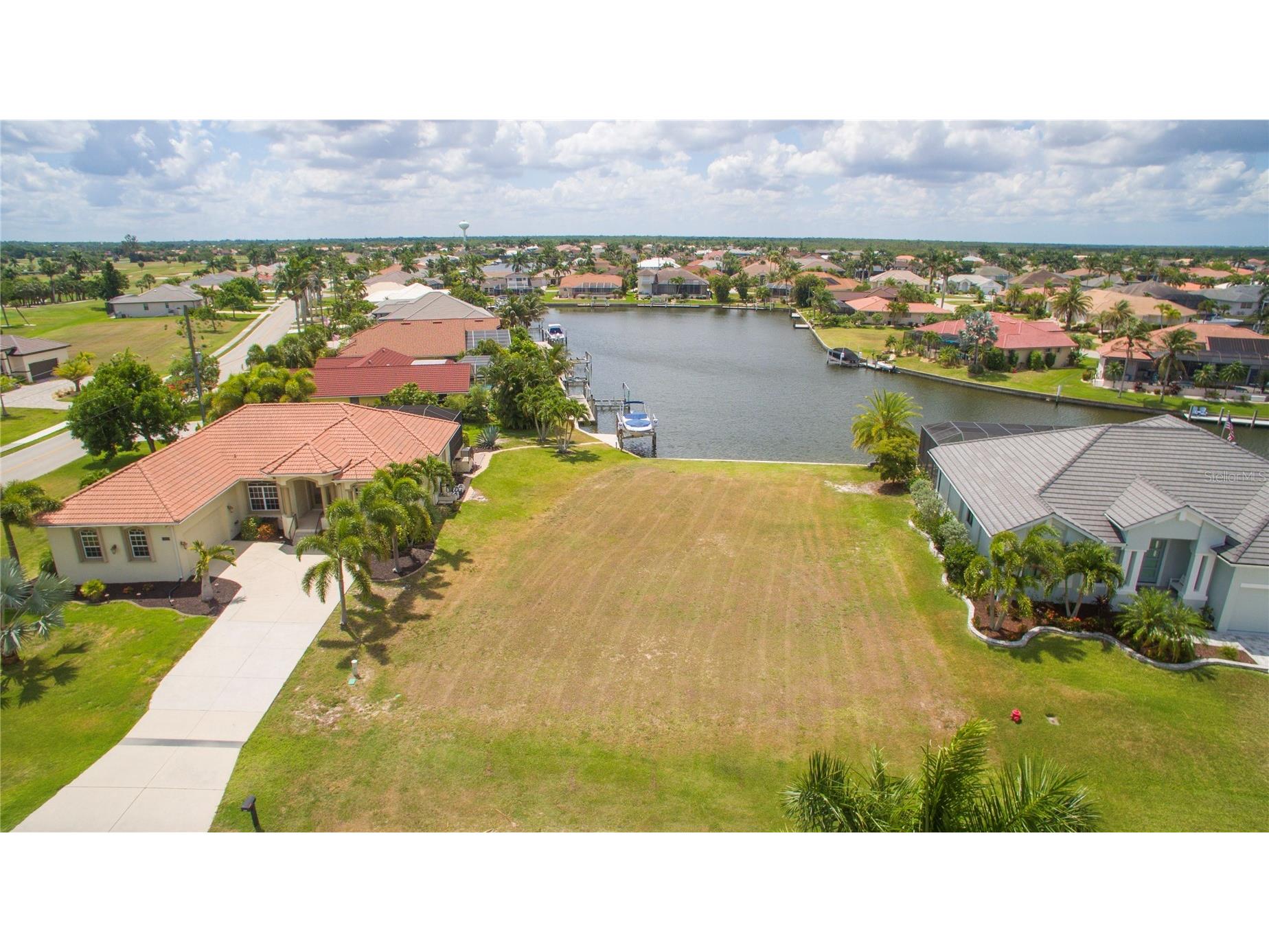 507 Madrid Boulevard Punta Gorda FL 33950 C7526055 image1