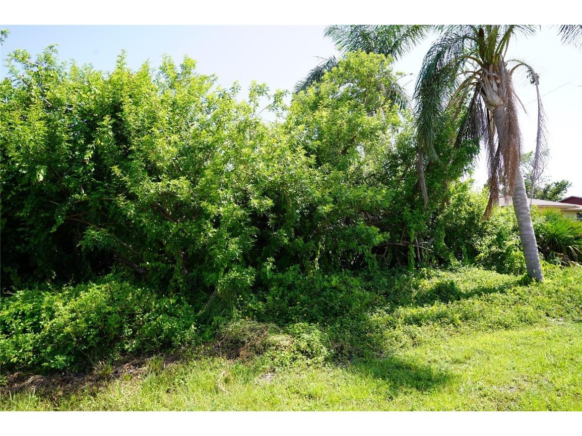 507 Meridan Avenue NW Port Charlotte FL 33952 C7478312 image1