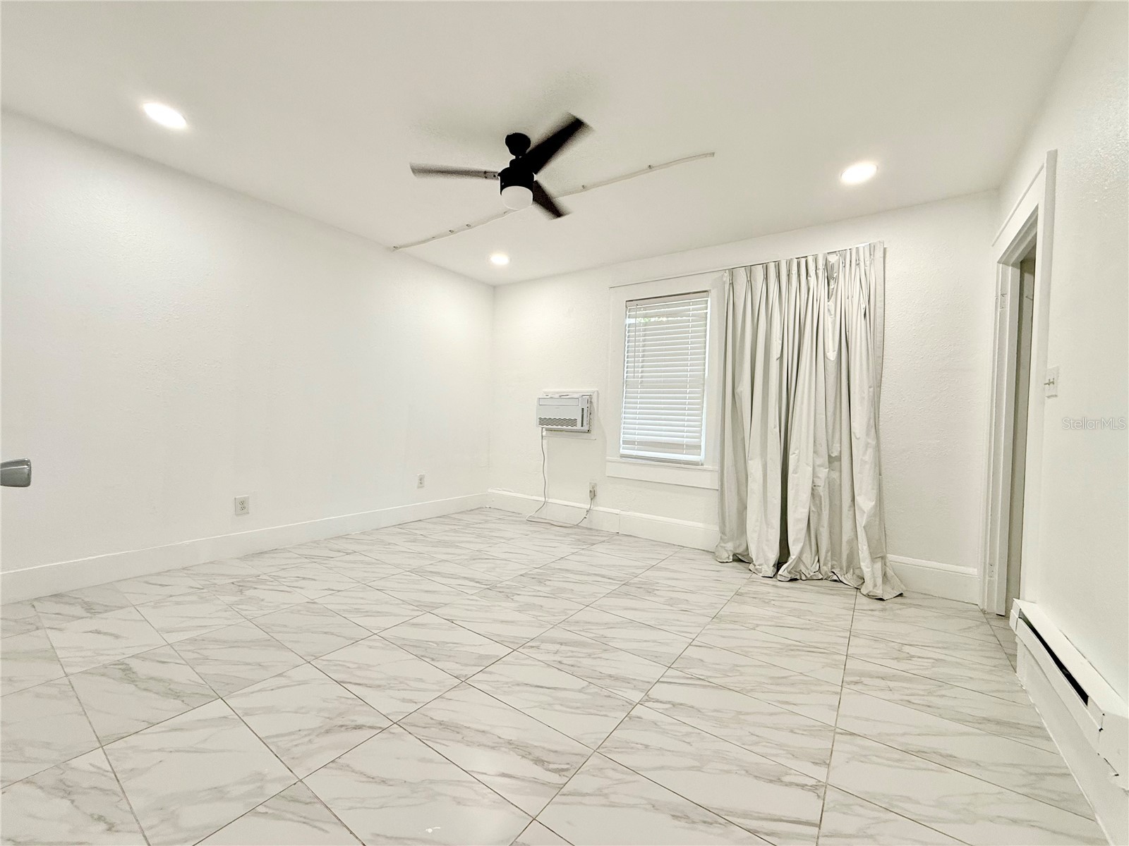 507 N Ridgewood Drive #4 Daytona Beach FL 32114 O6401096 image3