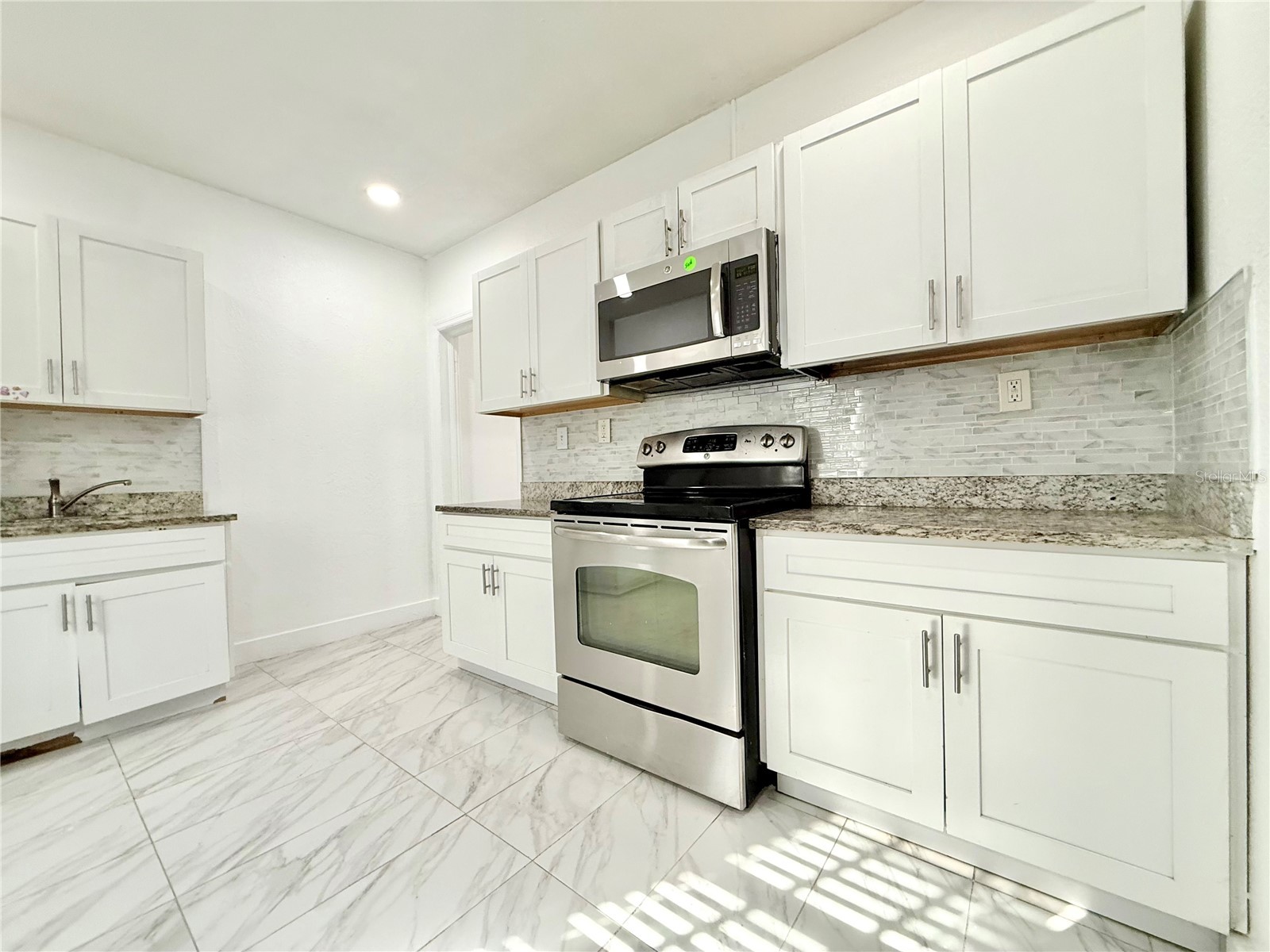 507 N Ridgewood Drive #4 Daytona Beach FL 32114 O6401096 image4