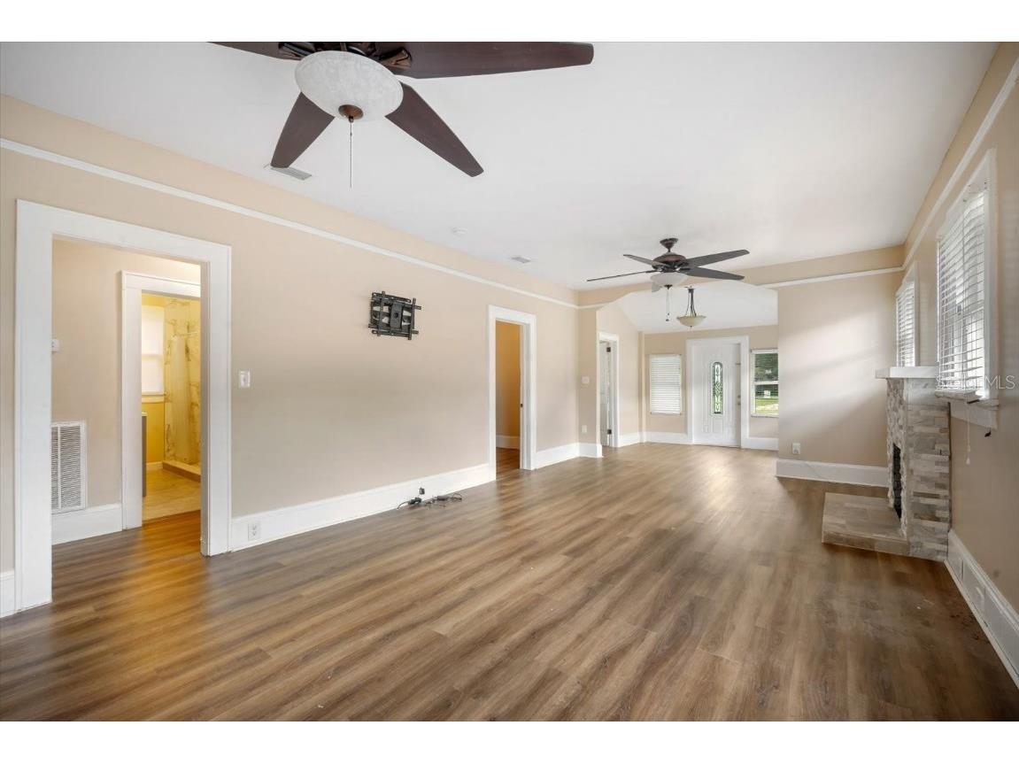 507 N Thomas Street Plant City FL 33563 TB8434364 image6