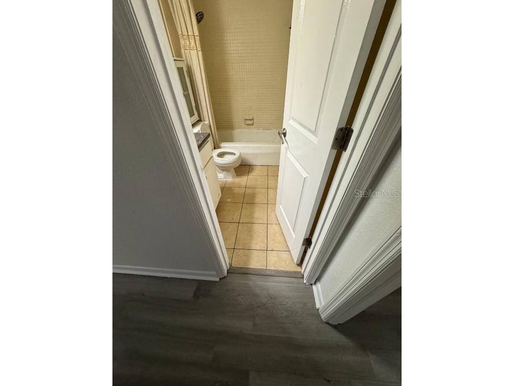 507 NW 39th Road #220 Gainesville FL 32607 OM710772 image16