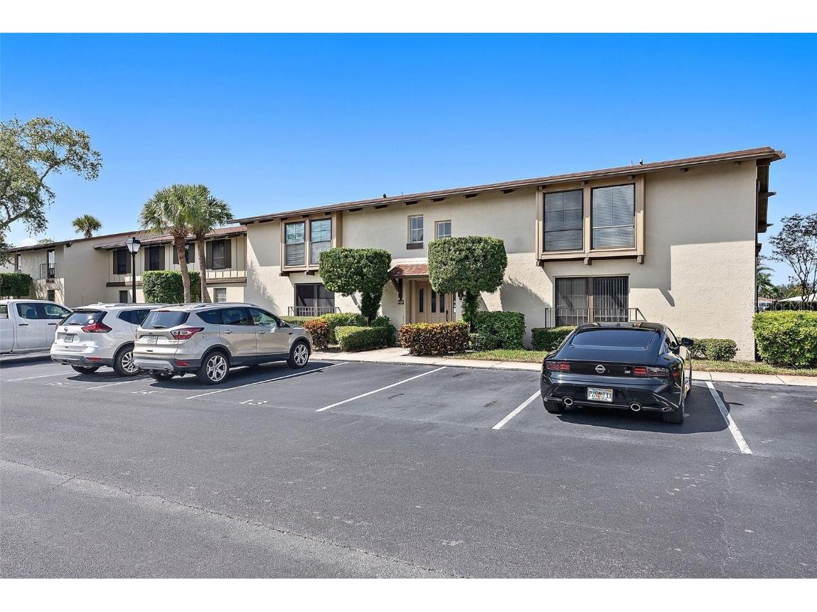 507 Plaza Seville Court #16 Treasure Island FL 33706 TB8403621 image1