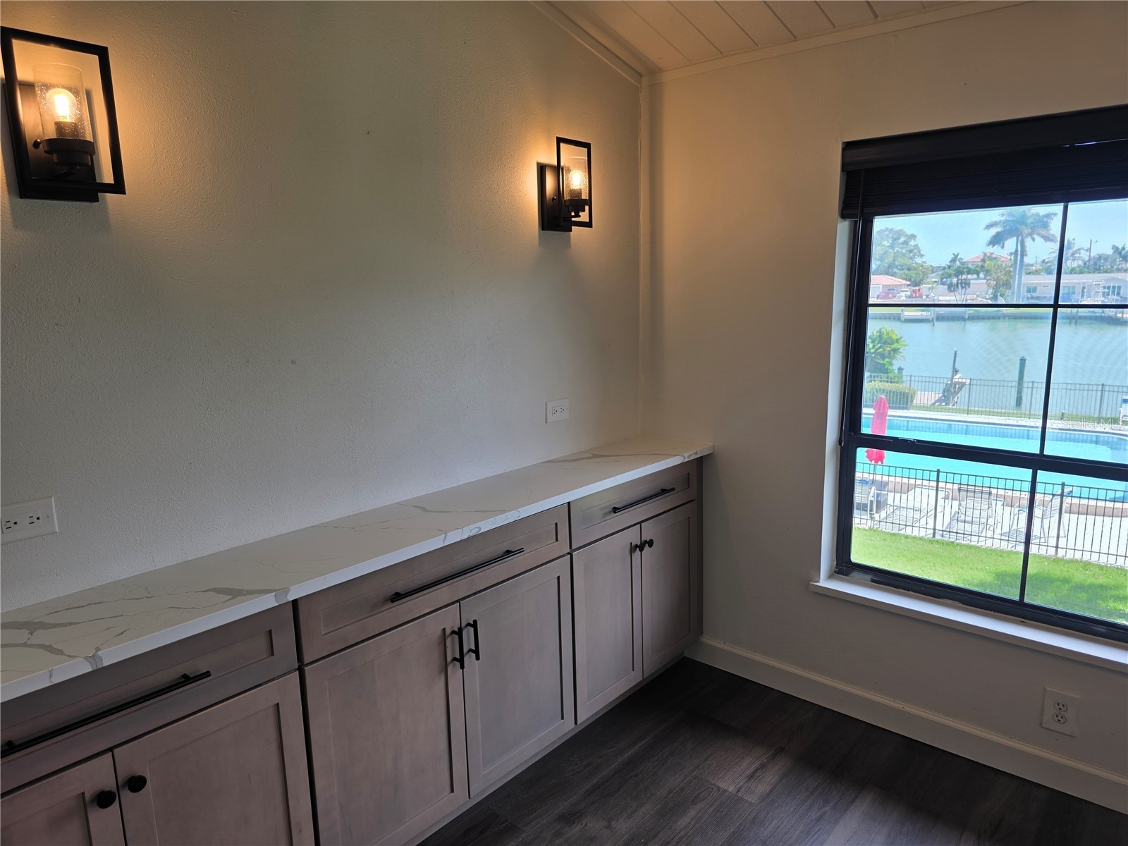 507 Plaza Seville Court #514 Treasure Island FL 33706 TB8514373 image13