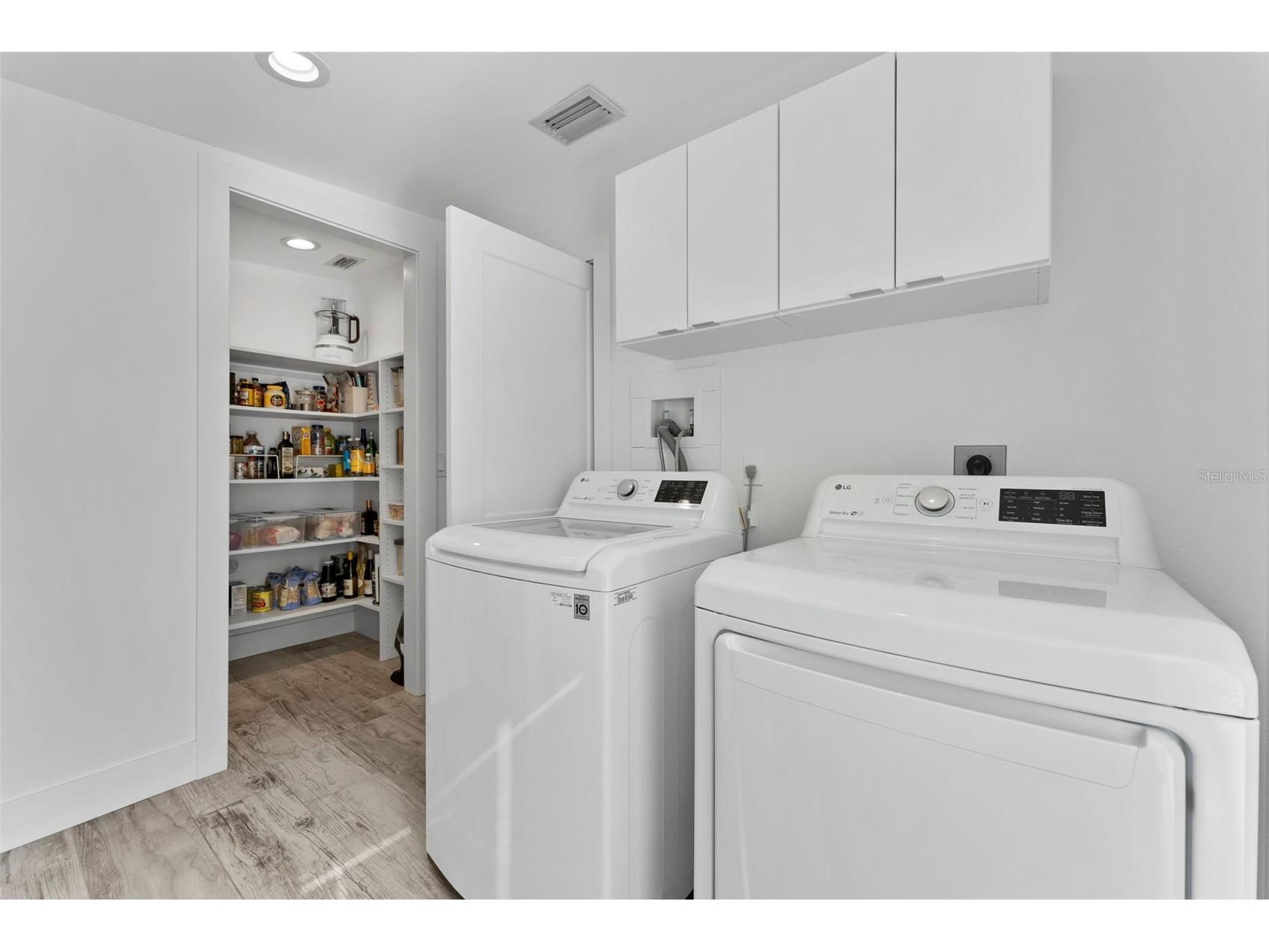507 Sante Joseph Street Venice FL 34285 A4678667 image38