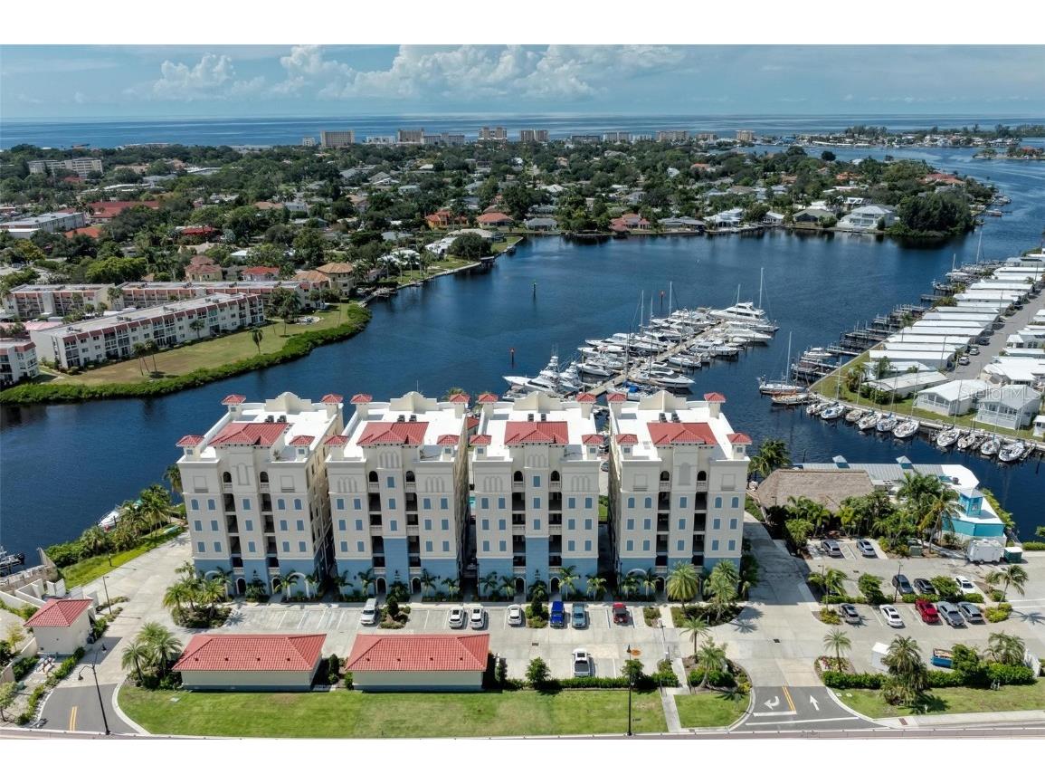 507 Tamiami Trail N #402 Venice FL 34285 N6134503 image1