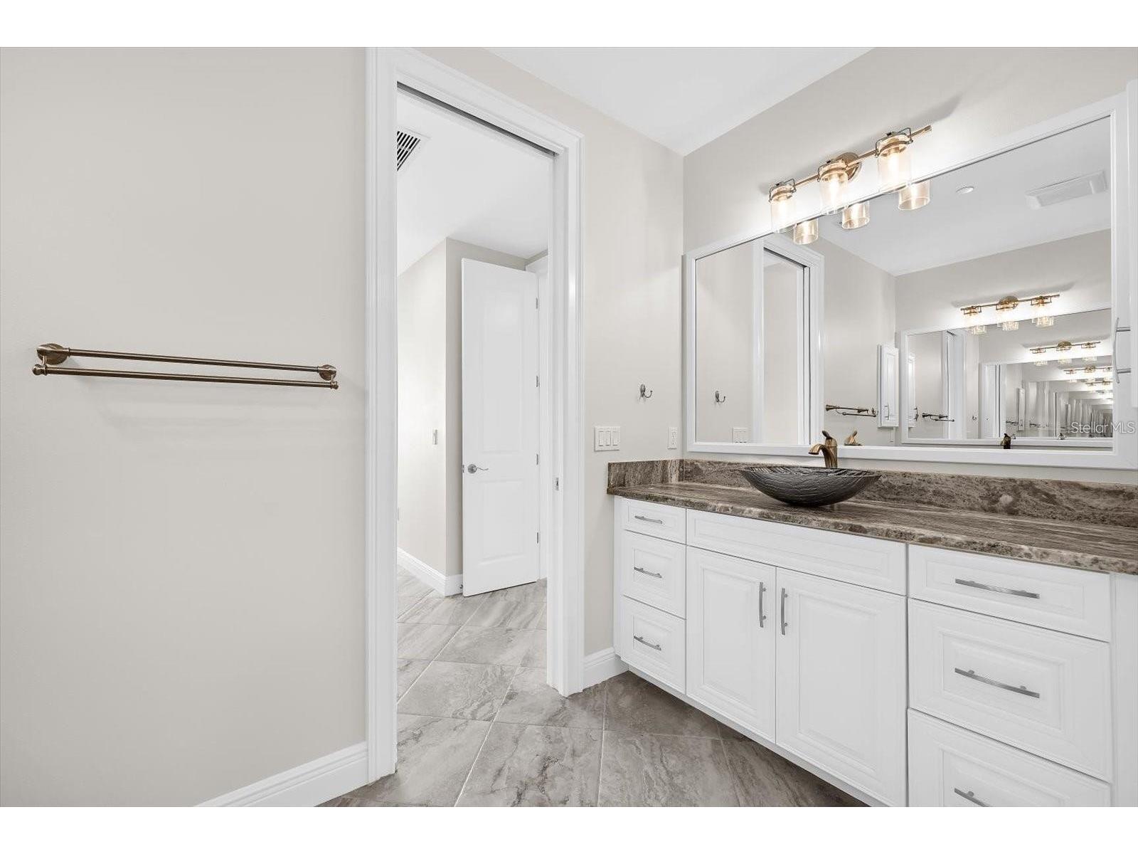 507 Tamiami Trail N #602 Venice FL 34285 N6144737 image23