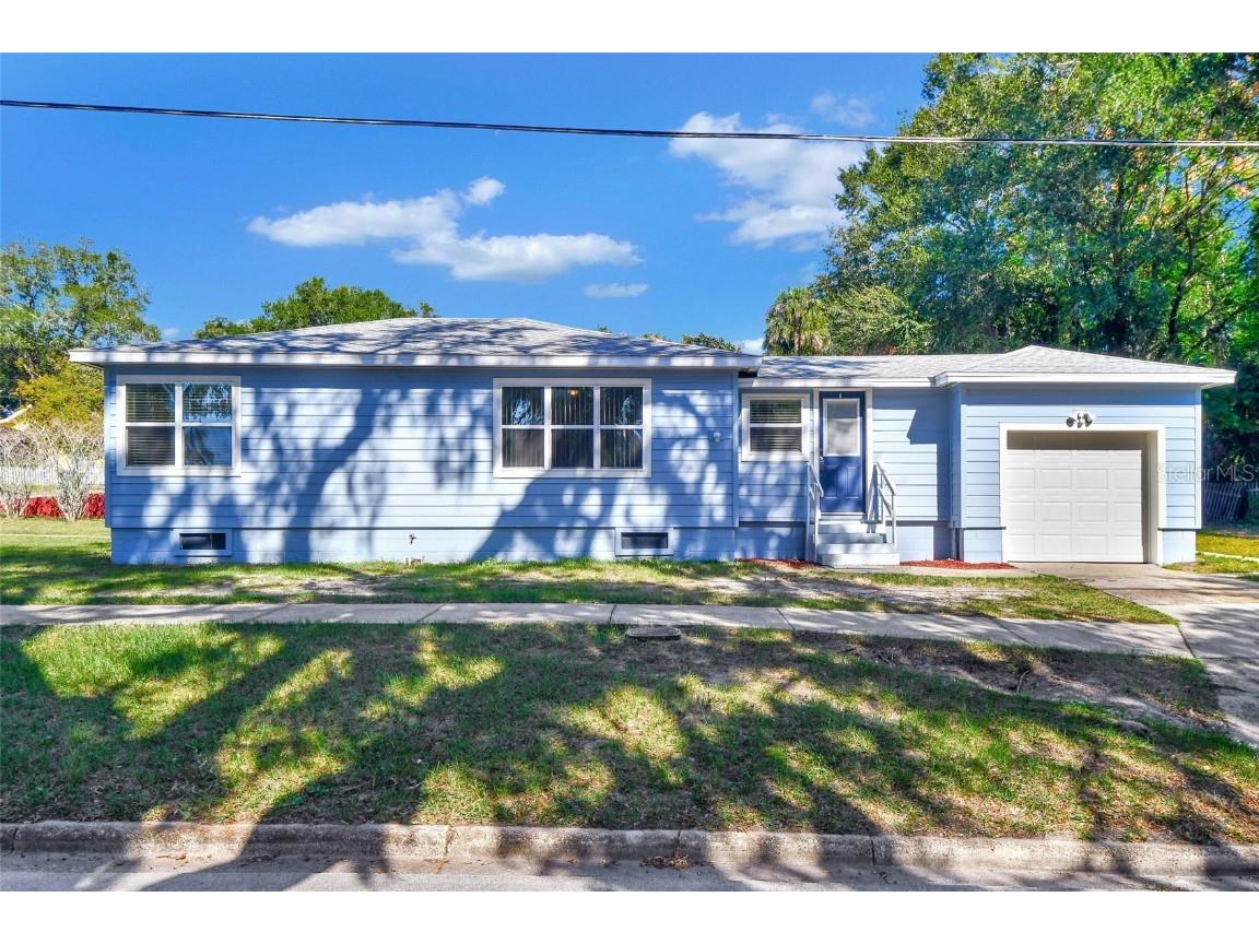 507 W Howry Avenue Deland FL 32720 V4932434 image1
