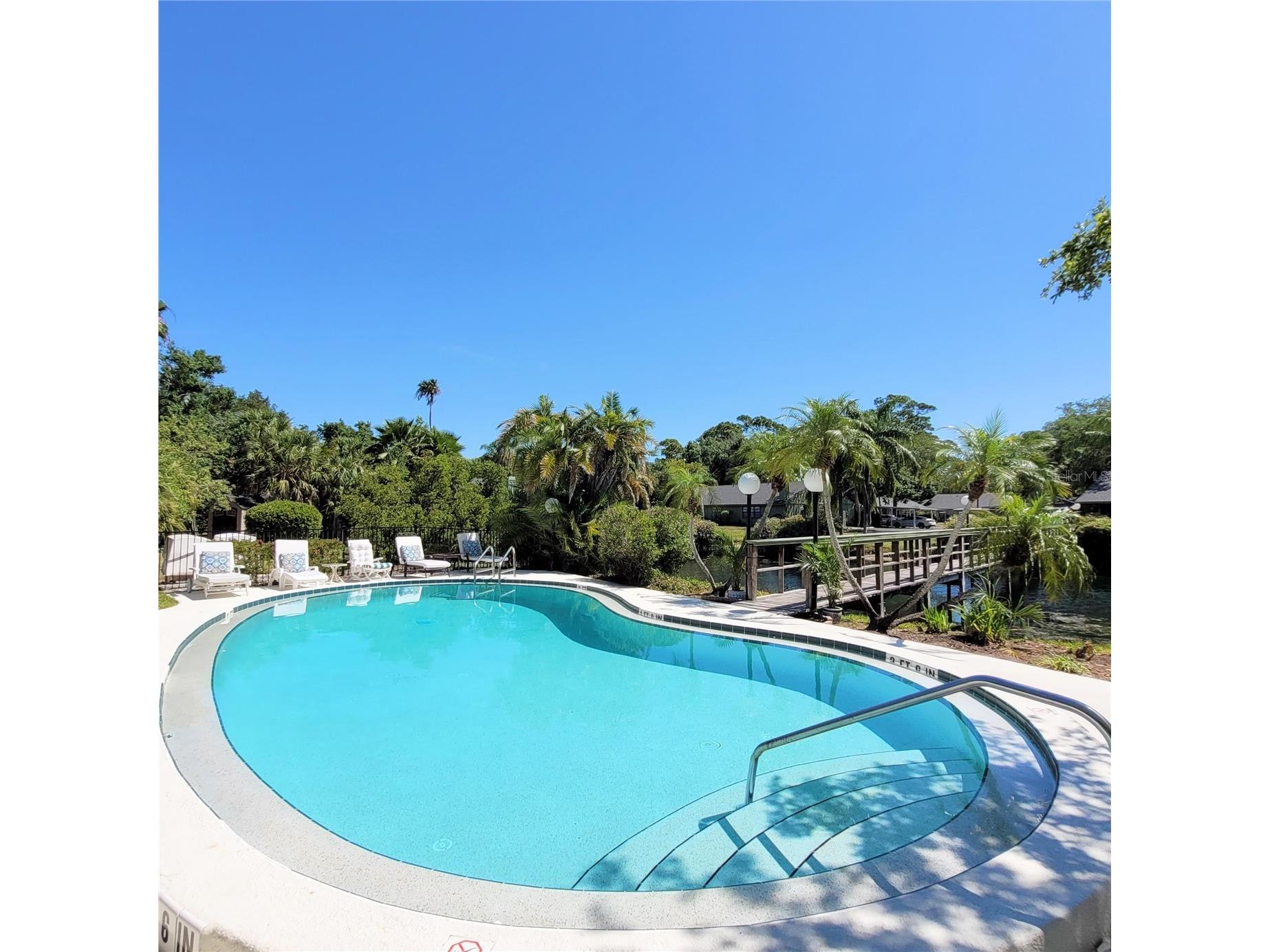 5071 Barrington Circle #1602 Sarasota FL 34234 A4691290 image39