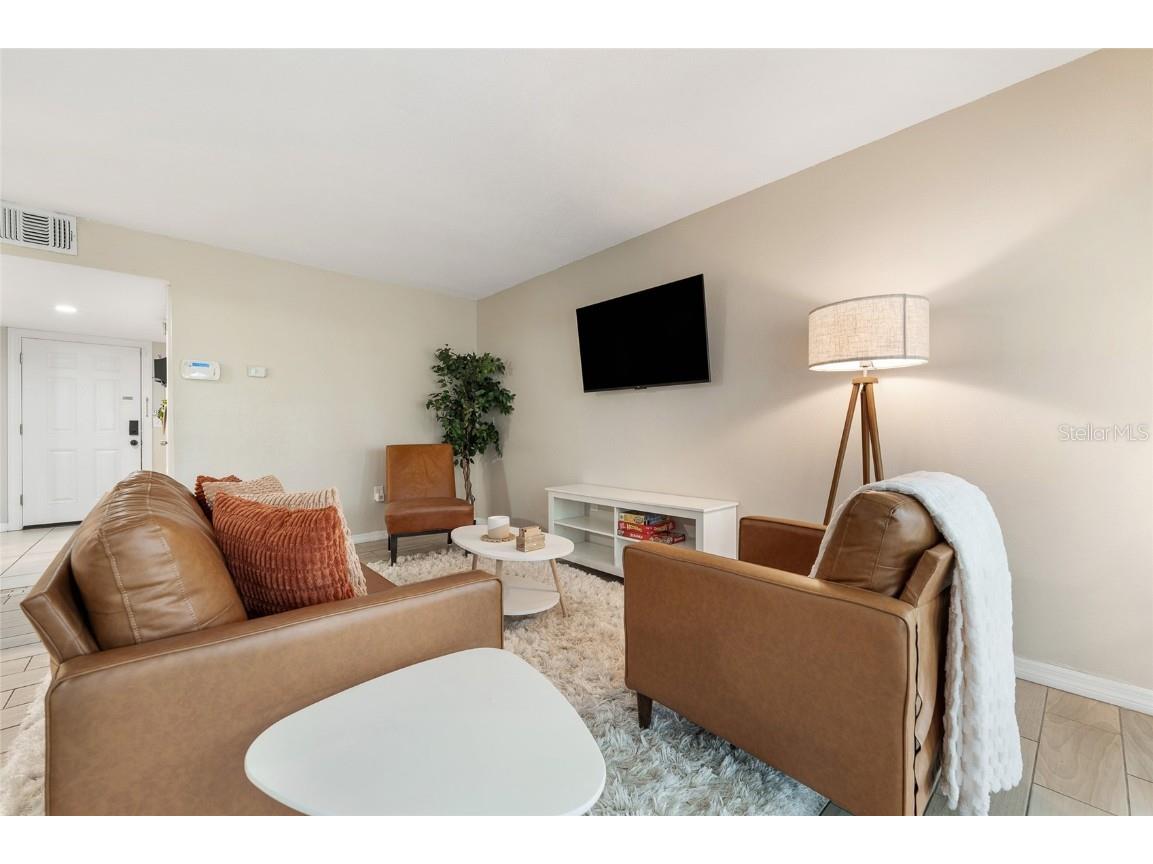 5071 Eaglesmere Drive #C01 Orlando FL 32819 O6341257 image3