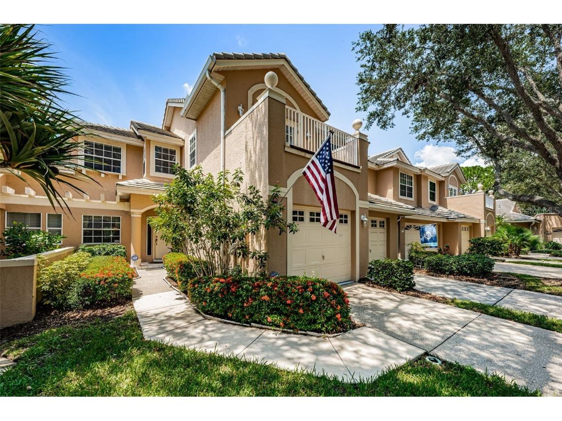 5071 White Pine Circle NE Saint Petersburg FL 33703 U8209577 image1