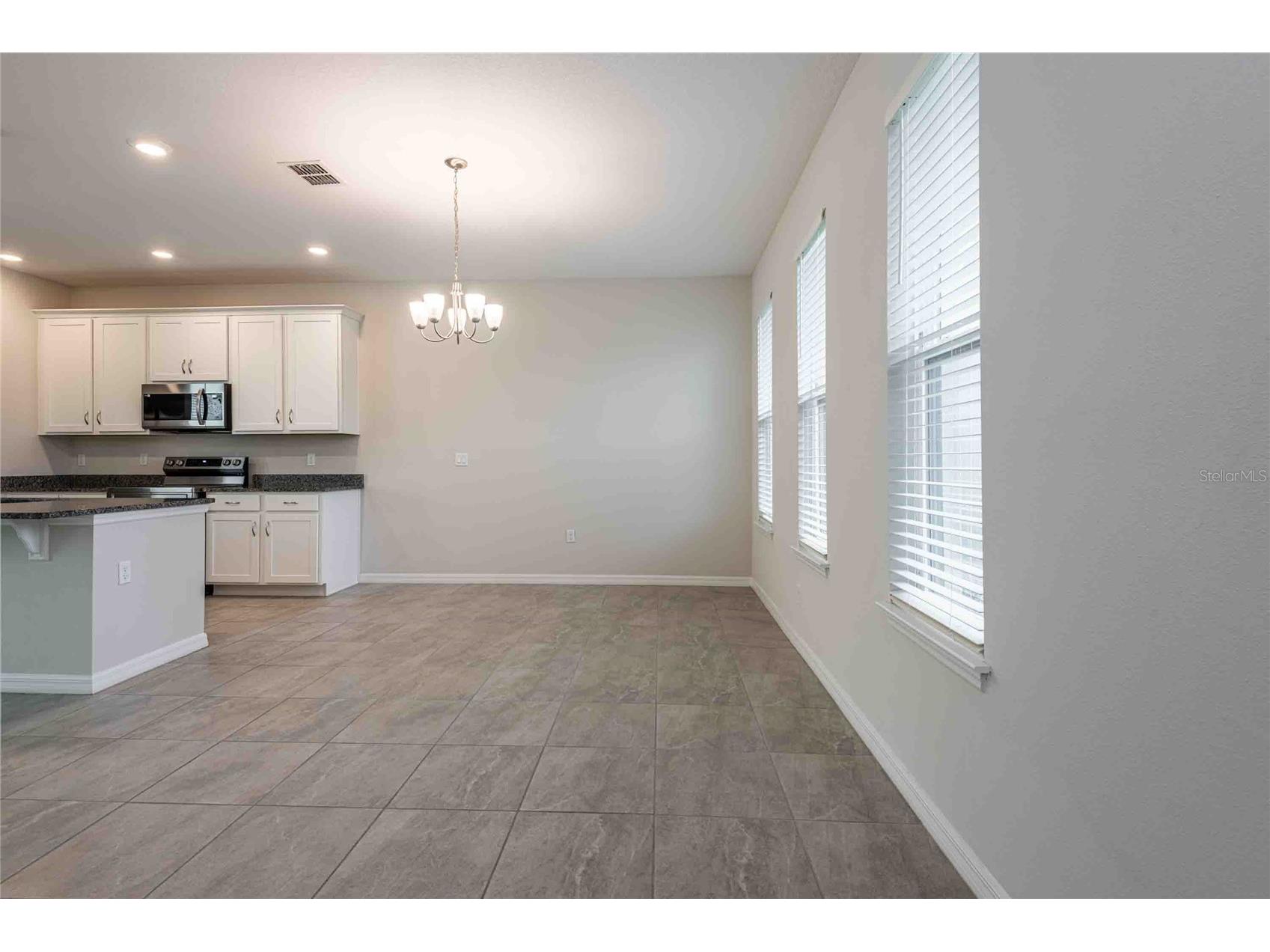 5072 Avalon Park Boulevard Wesley Chapel FL 33545 TB8508471 image14